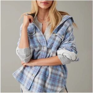 American Eagle Oversized Plaid Fleece & Love Shacket Women’s Shirt
